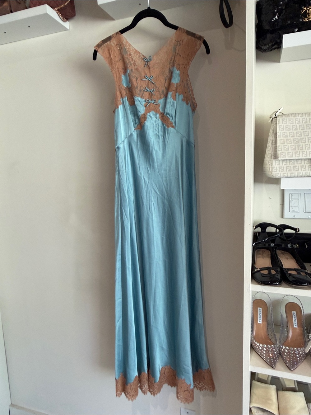 Doen Vintage-Inspired Sky Blue Slip Dress with Beige Lace